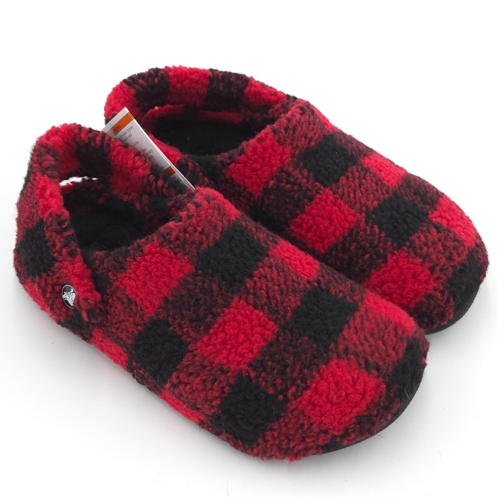 Crocs Classic Cozzzy Slippers Women 6 Red Black Buffalo Check Plaid Slip On NEW